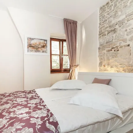 Castel