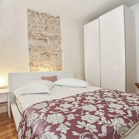 Castel Holiday home *